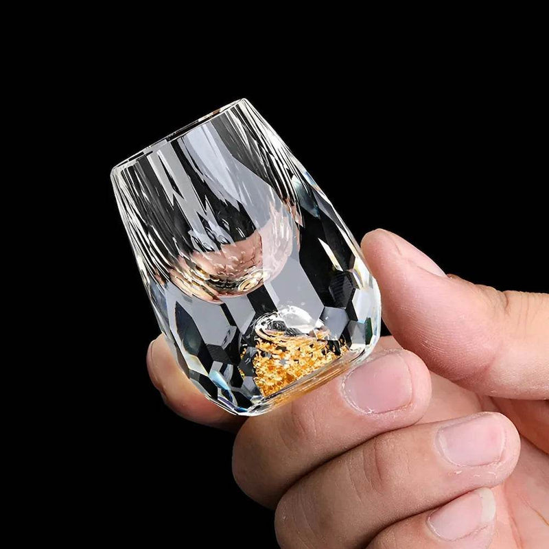 Copo Diamante Luxo com Fundo Duplo e Lascas Douradas para Baijiu, Licor, Cachaça, Tequila e Shots | Haustter